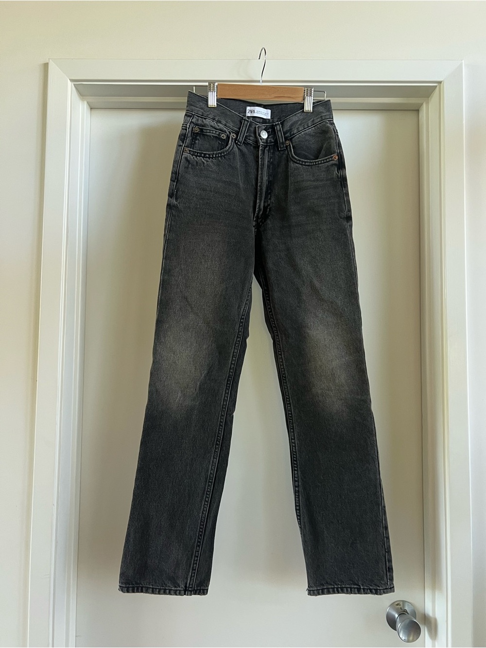 Zara Women's Washed Black Straight Jeans
